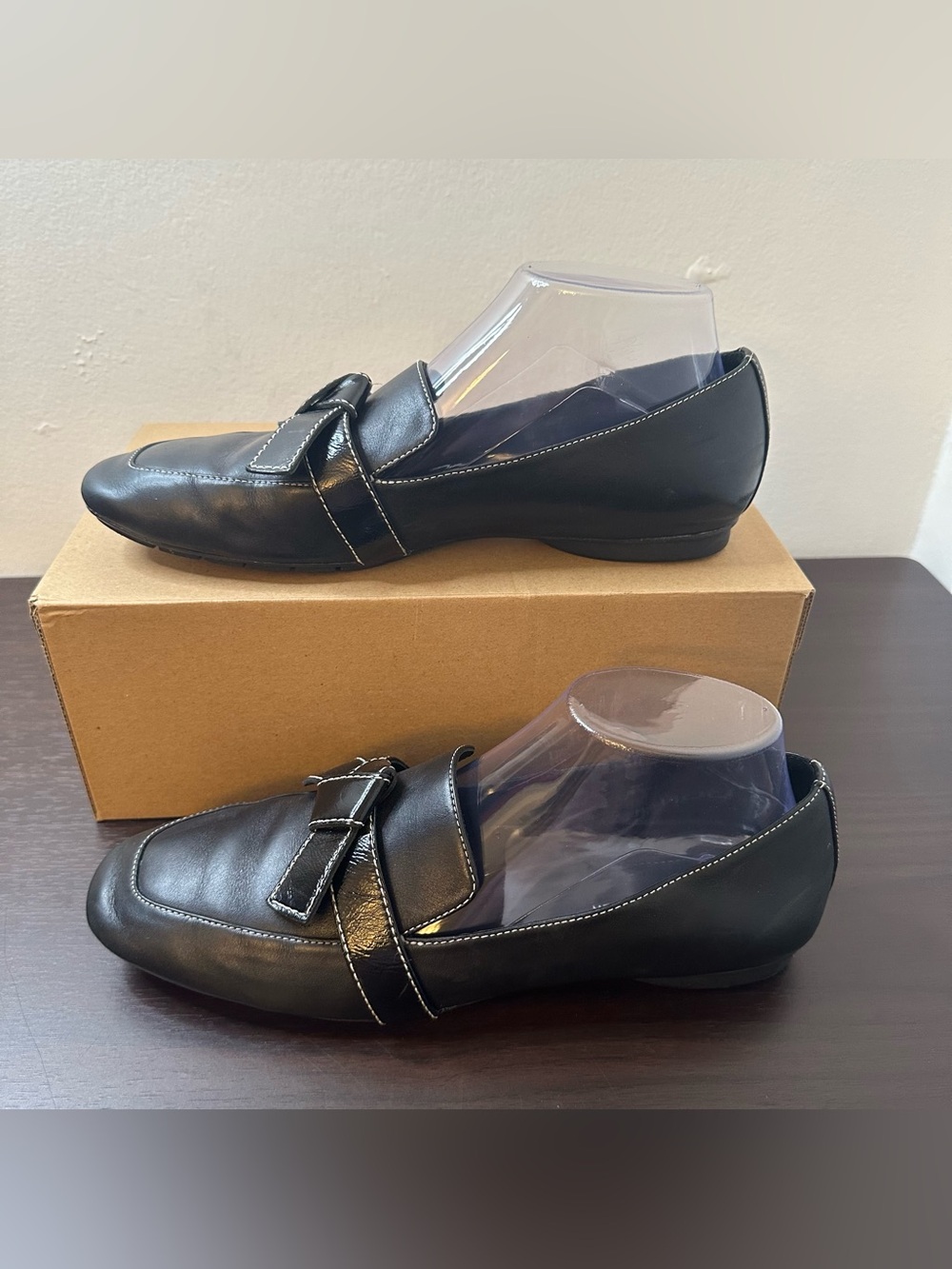 Donald Pliner Deane Black Leather Square Toe Slip-On Loafer Flats Bow, Women's 9 - Picture 11 of 12